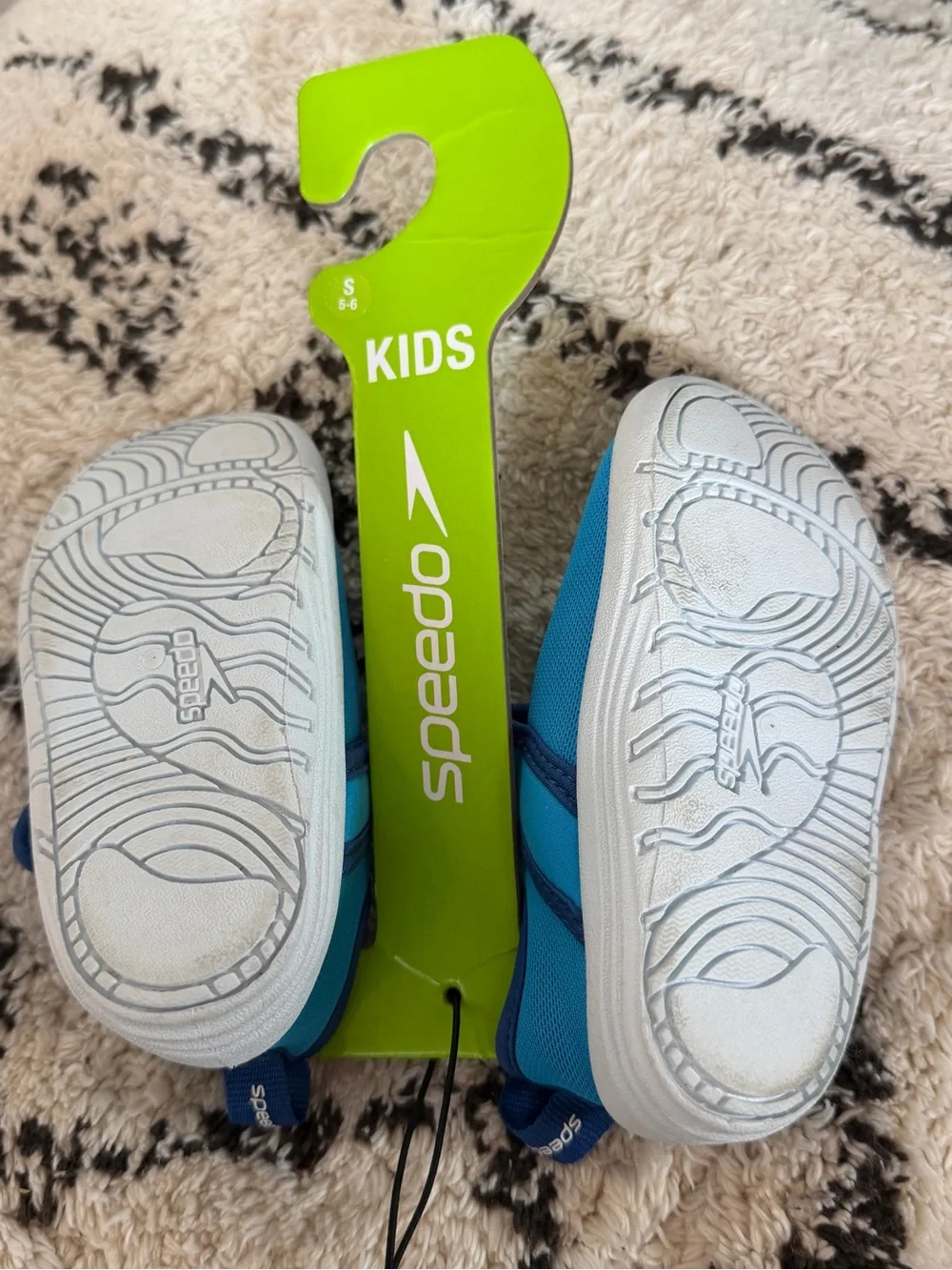 NWT Speedo Kids Shore Explore Water Shoes Azure Blue Boys Size S 5-6 Beach pool